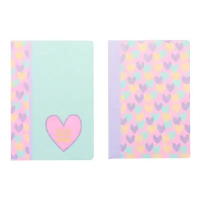 Корица на „Тетрадка ANCOR Hearts А5, 48 л., м.квадр. офест 90 г, с ляво поле, корица картон с UV лак"