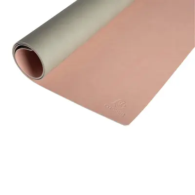 Корица на „Подложка за бюро EXACOMPTA, 350x600 мм, нехлъзгаща се основа, еко кожа, две лица - бежово/сиво"