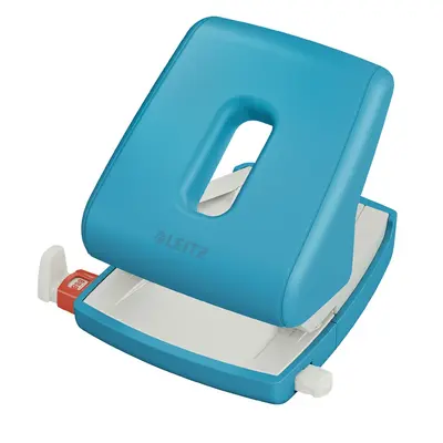 Корица на „Перфоратор LEITZ Cosy, за 30 л.(80 г), с ограничител, 137x109x131 мм,  пластмаса + метал, светлосин"